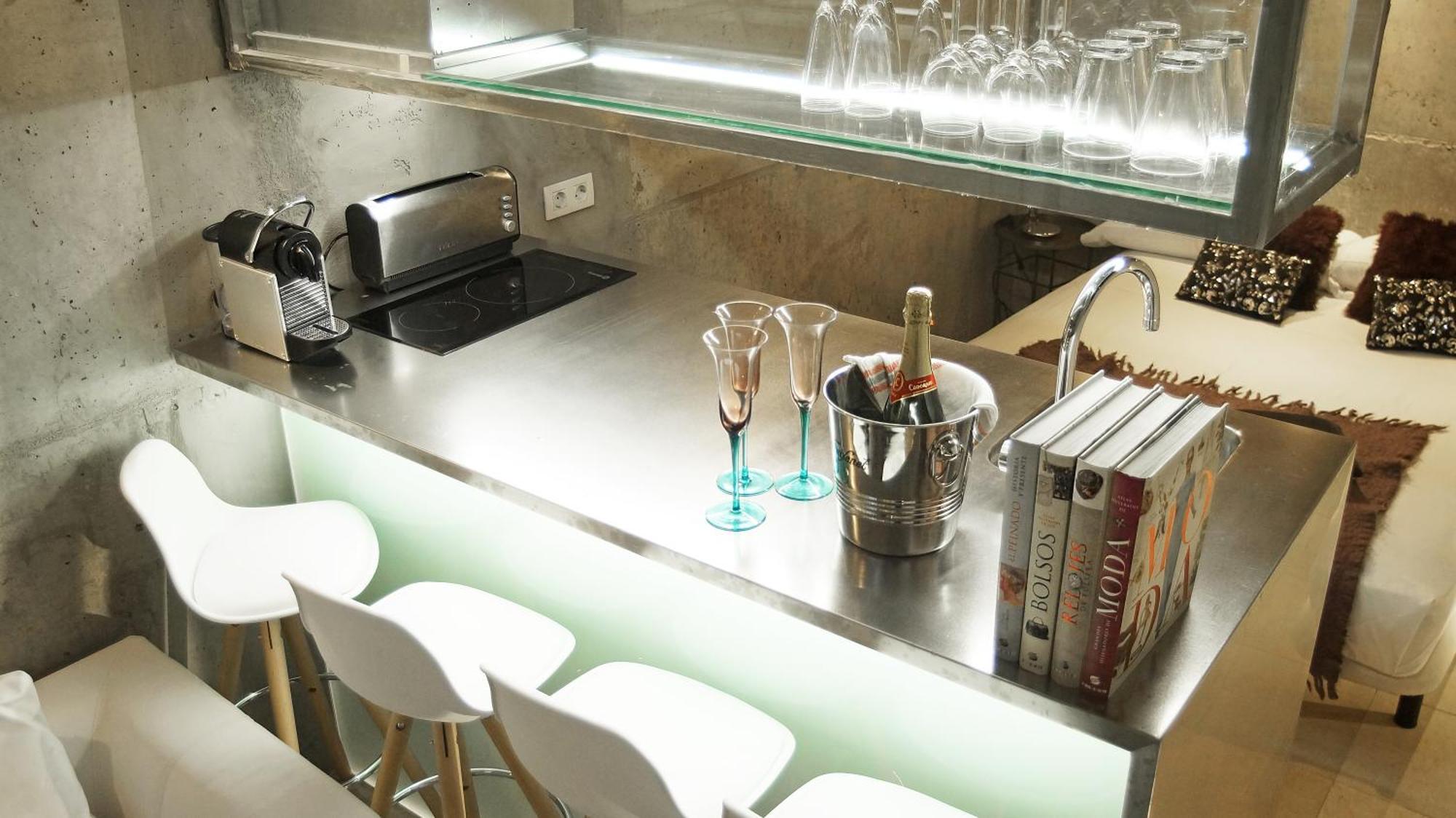 Apartment Barcelona Rentals - Pool Terrace In City Center Zewnętrze zdjęcie
