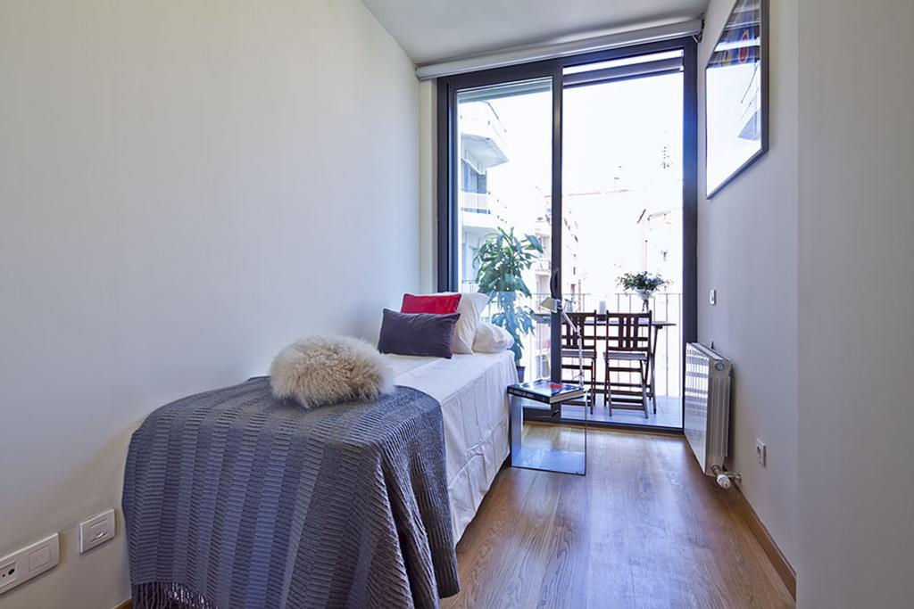 Apartment Barcelona Rentals - Pool Terrace In City Center Zewnętrze zdjęcie